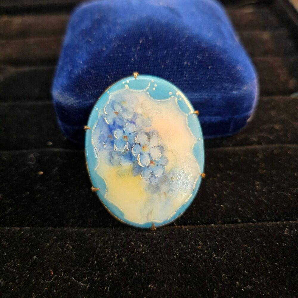 Vintage Victorian Porcelain Oval Brooch Hand Painted